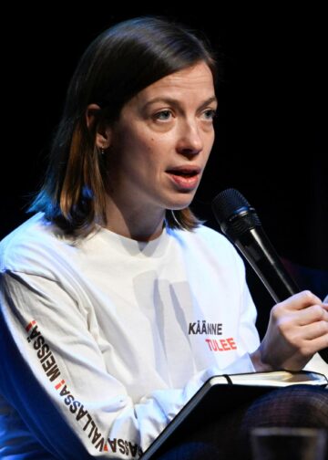 Li Andersson huomauttaa, että ympäristön ja ihmisoikeuksien näkökulmasta Mercosurissa on monia ongelmia.