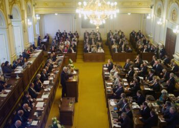 Tšekin parlamentin kokoonpanoon odotetaan suuria muutoksia lokakuun vaaleissa.