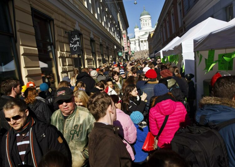 Neljäs Suomi -tutkimukseen osallistuneista kolme neljästä (76 %) on sitä mieltä, että suomalainen hyvinvointivaltio on hintansa arvoinen.