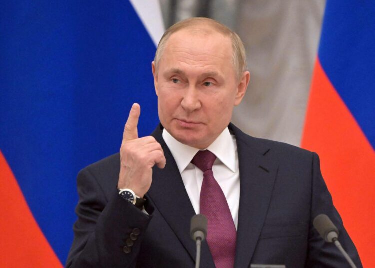 Suomalaisten luottamus Vladimir Putinin Venäjään on romahtanut täysin.