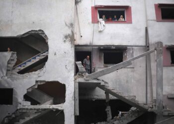 – Israelin sotatoimet Gazassa täyttävät useiden eri YK-elinten ja asiantuntijoiden mukaan kansanmurhan tunnusmerkistön, Mai Kivelä sanoo.