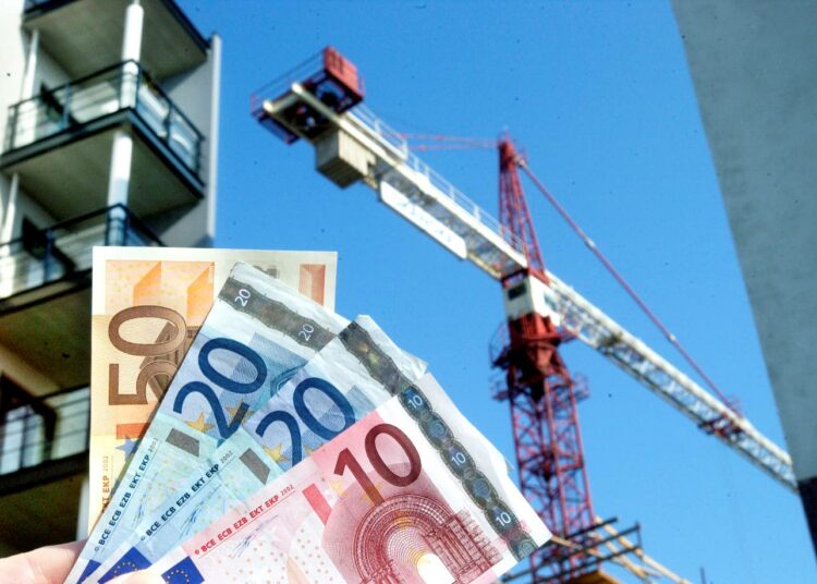 Joka viides Helsingin kaupungin käyttämä yksityinen yritys laiminlyö lakisääteisiä velvollisuuksiaan. Vasemmistoliiton valtuustoryhmä vaatii kaupunkia lopettamaan hankinnat yrityksiltä ja yhteisöiltä, jotka eivät maksa lainmukaisia palkkoja, sosiaalivakuutusmaksuja ja veroja.