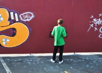 Graffitiaita Suvilahdessa.