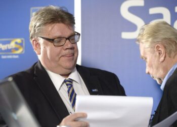 Perussuomalaisten puheenjohtaja Timo Soini julkisti puolueen vaaliohjelman maanantaina.