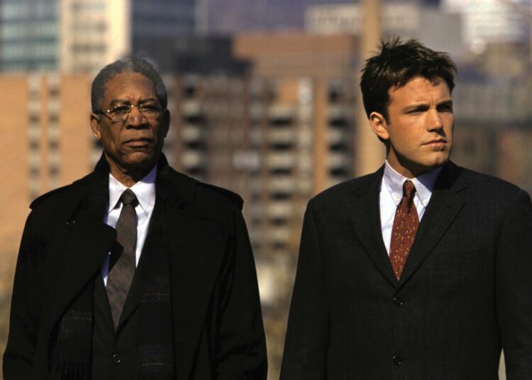 Trillerin pääosissa nähdään Morgan Freeman ja  Ben Affleck.