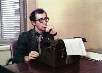 Musta lista on USA:n 1950-luvun kommunistivainoista kertova elokuva, jossa mies (Woody Allen) lainaa nimeään mustalle listalle joutuneelle käsikirjoittajalle.