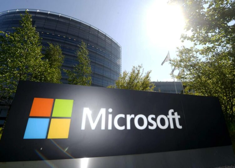 Microsoft ilmoitti keskiviikkona aloittavansa yt-neuvottelut, jotka johtavat jopa 1 350 irtisanomiseen Suomessa.