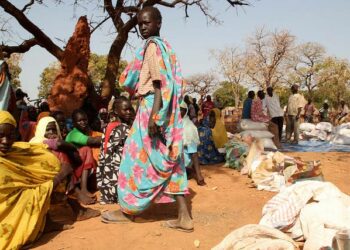 Uuden arvion mukaan käteisestä voi olla pakolaisille enemmän hyötyä kuin ruoka- ja tavara-avusta. Kuva on otettu Yidan leirillä Etelä-Sudanissa 2012.