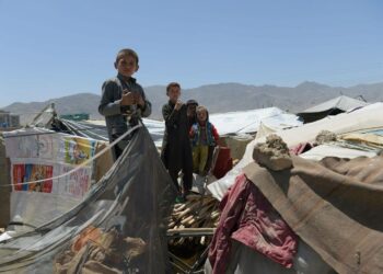 Maailmassa on enemmän pakolaisia kuin koskaan. Kuva Afganistanista, josta tulee Syyrian jälkeen eniten uusia pakolaisia.
