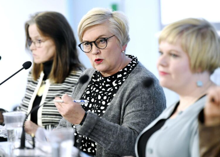 JHL ja Jyty esittävät hallituksen kehysriihelle työllisyys- ja muutosturvaohjelmaa maakuntauudistuksen ja tasa-arvon tukemiseksi.