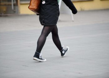 Yli puolet nuorista naisista on kohdannut seksuaalista häirintää.