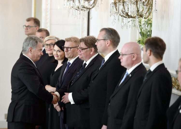 Presidentti Sauli Niinistö hyvästeli Juha Sipilän hallituksen.