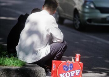 Suomaisia huolestuttaa enemmän muiden kuin oma alkoholinkäyttö.