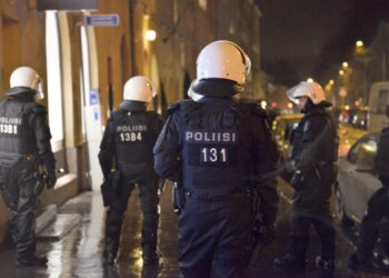 Kansanedustaja Matti Semi haluaa selvityksen eri osapuolten toiminnasta itsenäisyyspäivänä.