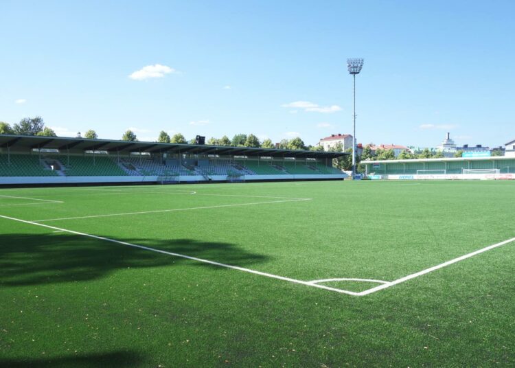 Kotkan jalkapallostadion on nimetty Arto Tolsa -areenaksi.