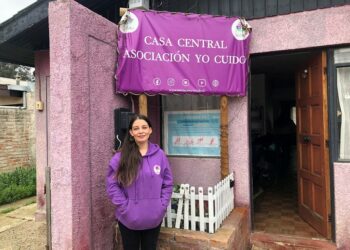 Carolina Cartagena toimii sihteerinä chileläisessä Yo Cuido (Minä hoidan) -yhdistyksessä, joka tukee omaisiaan palkatta hoitavia naisia.