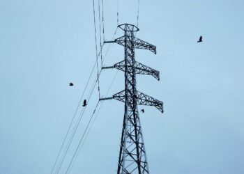 Elinkeinoministeriön tuoreen arvion mukaan Suomen sähkönkulutus on tulevaisuudessa huomattavasti pienempi kuin aikaisemmin on ennakoitu.