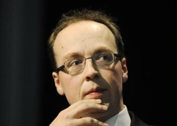 Jussi Halla-ahon vaikutusvalta mietityttää demareissa.