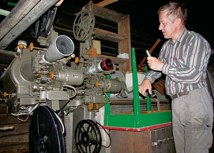Pentti Turpeinen pelasti myös Kirkonkylän työväentalon elokuvakoneet, jotka ovat osa vesantolaista työväen- ja kulttuurihistoriaa. Koneet ovat täysin käyttökunnossa.
