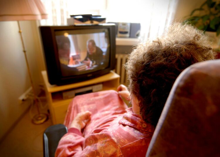 Tv-maksun tuottoon liittyvä alv ei näy mitenkään katsojille lähetetyn tv-maksun laskussa.