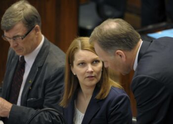 Entinen kuntaministeri Mari Kiviniemi ei ole tyytyväinen kuntarakenneuudistukseen.