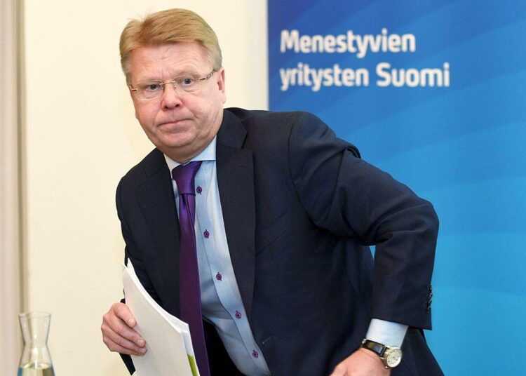 EK:n toimitusjohtaja Jyri Häkämies on superlobbari. Hänen etujärjestönsä haali miljardiedut jäsenilleen.