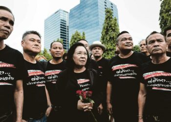 Thaimaa nosti tällä viikolla syytteet 19:ää aktivistia kohtaan, jotka järjestivät poliittisen tilaisuuden. Thaimaata johtava sotilasjuntta ei halua, että mikään estää uuden perustuslain läpimenoa.