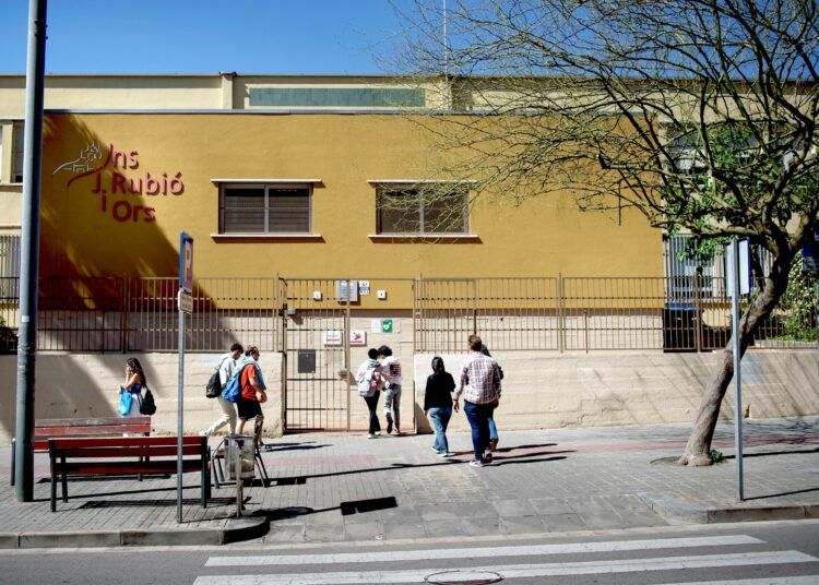 Sant Boin yläaste on monikulttuurinen, ja arki sujuu pääosin ilman ongelmia.