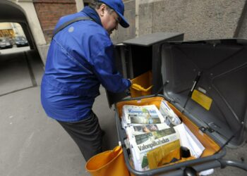Postilain uudistuksen taustalla on pyrkimys yhdistää postin perusjakelua sanomalehtien jakeluun.