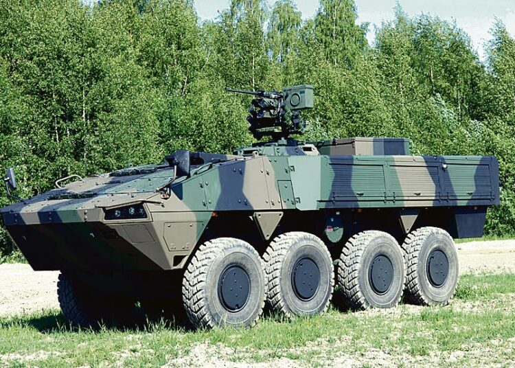 Patria ja israelilainen Elbit Systems ovat tehneet tuotekehitysyhteistyötä Patrian valmistamien panssariajoneuvojen aseistamisessa.
