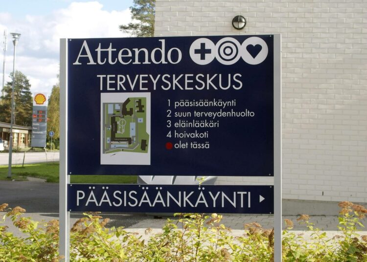 Attendon tiedottajan Vili Lähteenojan mukaan Attendo maksaa nykyään kaikki verot Suomessa syntyneestä tuloksesta Suomeen.