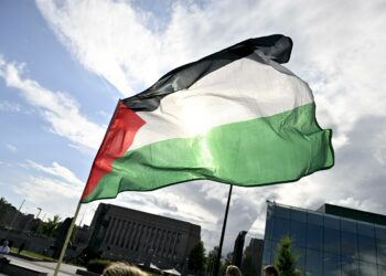 Palestiina-kysymyksestä repesi railo hallituksen sisälle.
