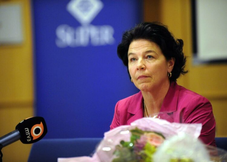 Silja Paavola valittiin Superin puheenjohtajaksi.