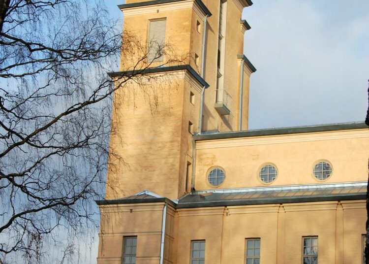 Demonisaarnaaja Jalovaaran tilaisuus Taulumäen kirkossa on peruttu.