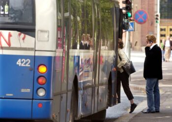 Tyytyväisyys kasvoi etenkin  bussiliikenteessä,