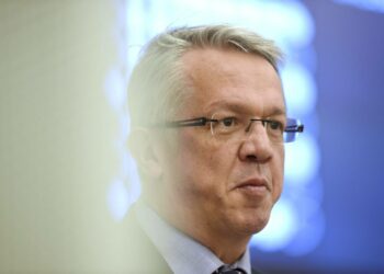 Perhe- ja peruspalveluministeri Juha Rehula.