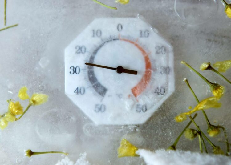 Loppiaisviikolla pakkasta oli etelässäkin yli 20 astetta. Helsinki lupaili, että ketään ei jätetä ulos, mutta romanien hätämajoitus on sidottu kotiin paluuseen.