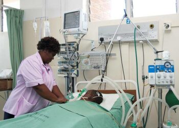 Lääkkeiden kalleus vaikeuttaa terveydenhoitoa kehitysmaissa. Kuva Zimbabwesta.