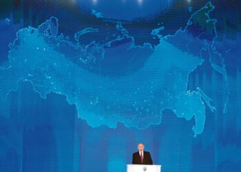 Vladimir Putin puhumassa Moskovassa kaksi viikkoa sitten