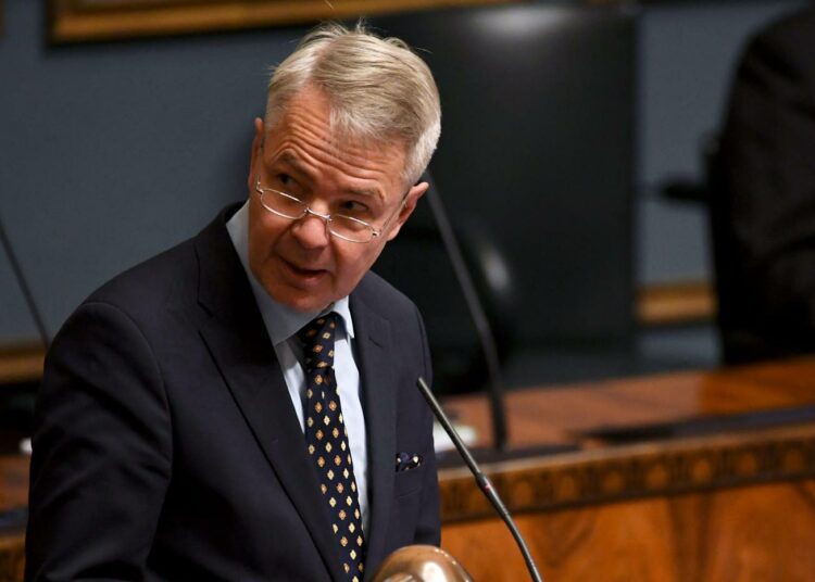 Ulkoministeri Pekka Haaviston ministerivastuuasian käsittely jatkuu eduskunnassa perjantaina.