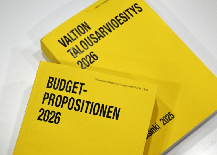 Keskustelu ensi vuoden budjettiesityksestä käy jo kuumana vaikka lähetekeskustelu alkaa vasta huomenna.