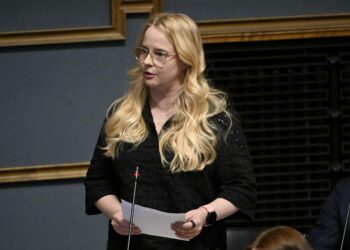 Jostain syystä oikeistohallitukselle sopii ainoastaan sellaiset keinot, joilla heikennetään työntekijöiden asemaa, Laura Meriluoto sanoo.