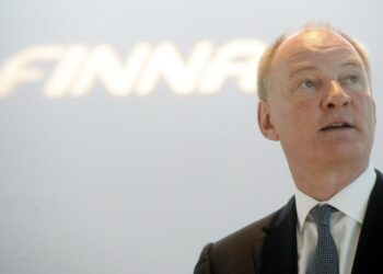 Finnairin toimitusjohtaja Mika Vehviläinen.
