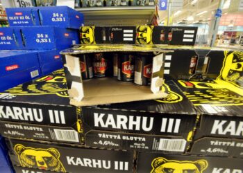 Ehkäisevän päihdetyön toimijat tukevat peruspalveluministeri Susanna Huovisen aloitteita.