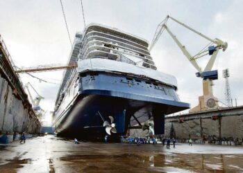 STX Finland esitteli rakenteilla olevaa TUI Cruisesin Mein Schiff 3 -risteilijän Turussa marraskuussa.