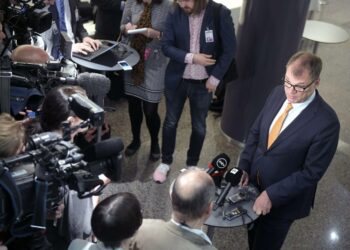 Pääministeri Juha Sipilä tiedotti aamupäivällä omista liikkeistään soteuudistuksen suhteen.