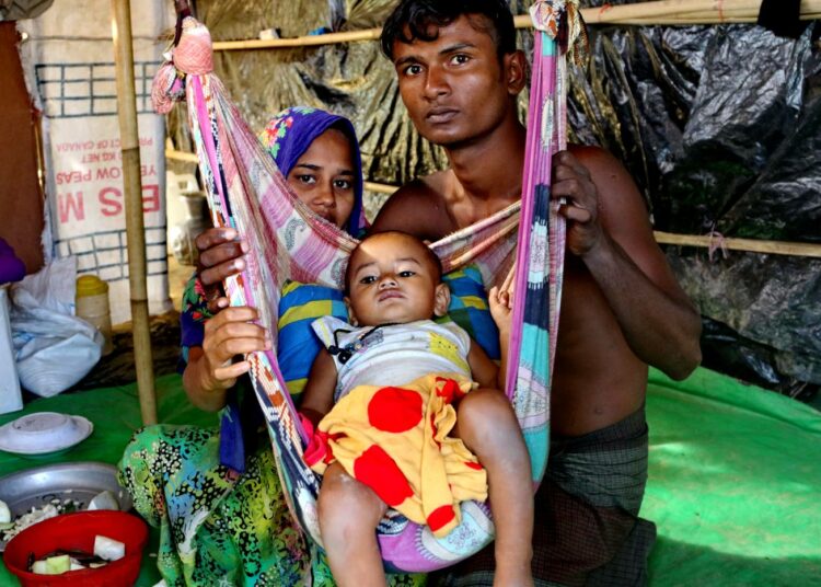 Rohingya-muslimeihin kuuluva Mohammad Faisal pakeni perheensä kanssa vuonna 2017 Myanmarista Bangladeshiin.