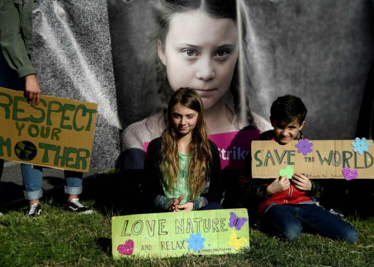 Greta Thunberg on inspiroinut maailmanlaajuisen liikkeen tulevaisuuden puolesta. Kuva on Italian koululaisten ilmastolakosta.