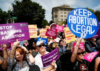 Alabaman aborttilakien kiristämistä vastaan osoitettiin mieltä toukokuussa Washingtonissa.