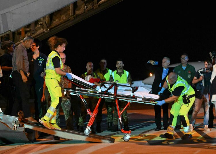 Runsas 30 lasta perheineen evakuoitiin tänään torstaina gazasta Roomaan Italiaan.Kyseessä on suurin lääketieteellinen evakuointi vuoden 2024 tammikuun jälkeen.